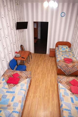 Гостиница Гранд Чебоксары Трехместный номер-1