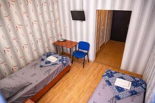 Гостиница Гранд Чебоксары Двухместный номер с 2 отдельными кроватями и душем-2